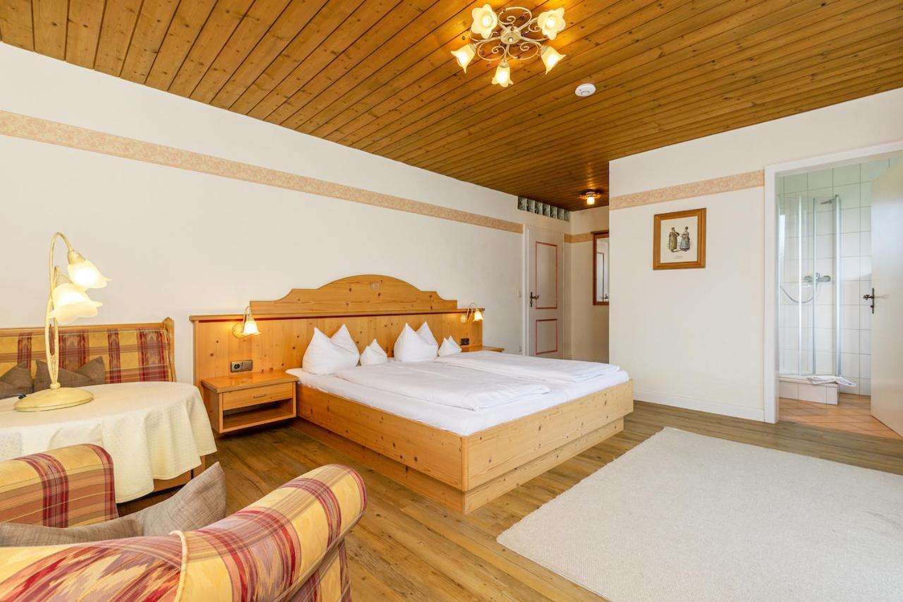 Gaestehaus Menkenbauer Ruhpolding Bagian luar foto