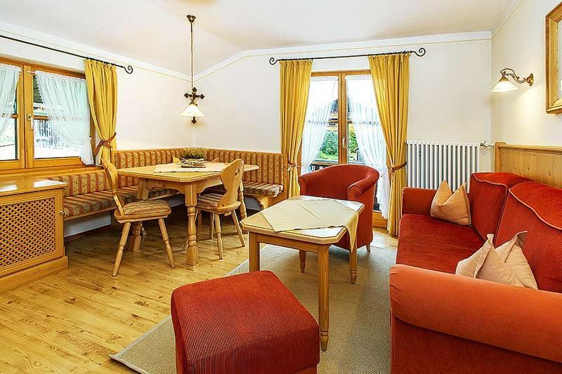 Gaestehaus Menkenbauer Ruhpolding Bagian luar foto